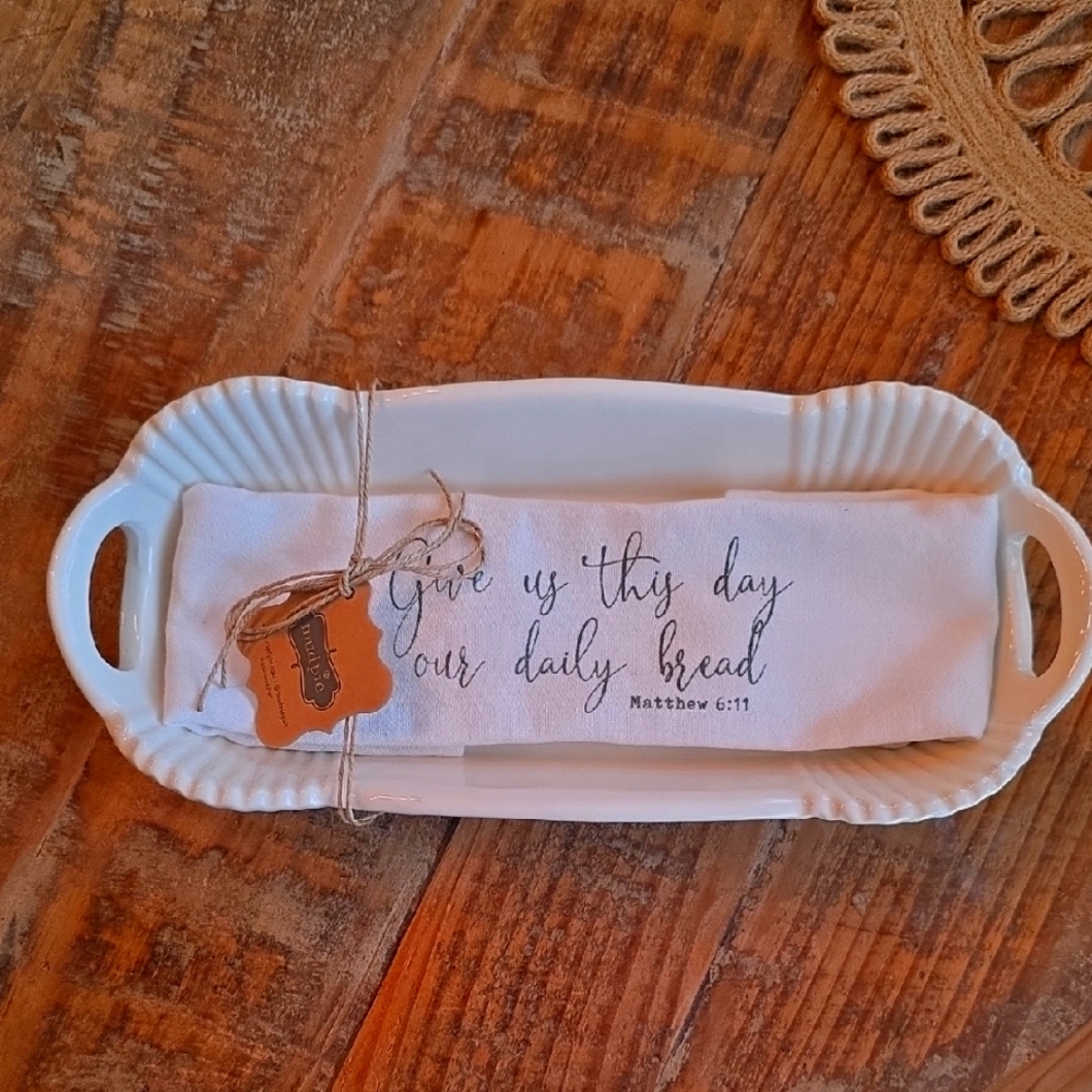 Mud Pie White Ceramic Vanity Tray with Inspirational Towel